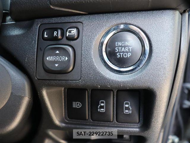 Toyota HIACE VAN 2022-01 7330702-12