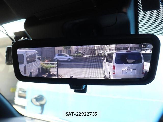 Toyota HIACE VAN 2022-01 7330702-15
