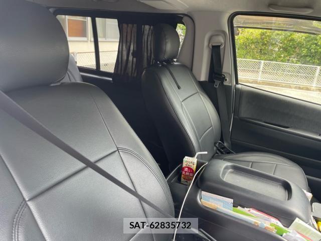Toyota HIACE VAN 2013-08 7330746-9