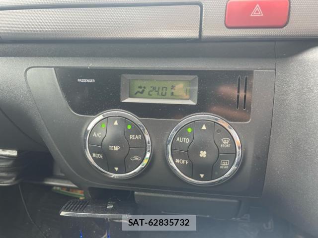 Toyota HIACE VAN 2013-08 7330746-21