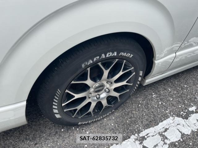 Toyota HIACE VAN 2013-08 7330746-7