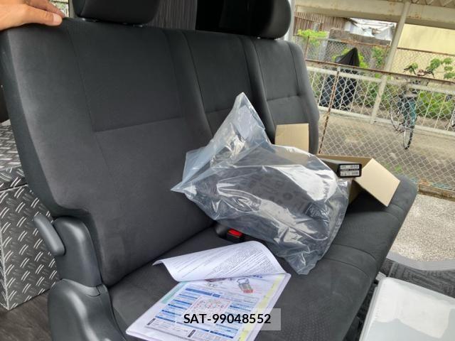 Toyota HIACE VAN 2014-04 7330733-6