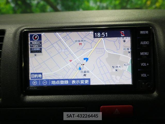 Toyota HIACE VAN 2022-12 7330735-9