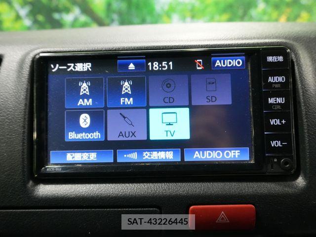 Toyota HIACE VAN 2022-12 7330735-10