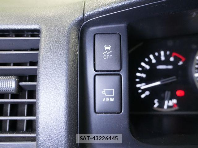 Toyota HIACE VAN 2022-12 7330735-17