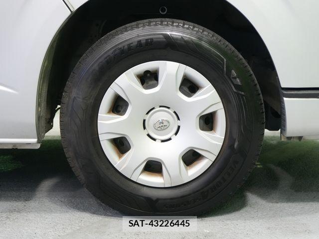 Toyota HIACE VAN 2022-12 7330735-29