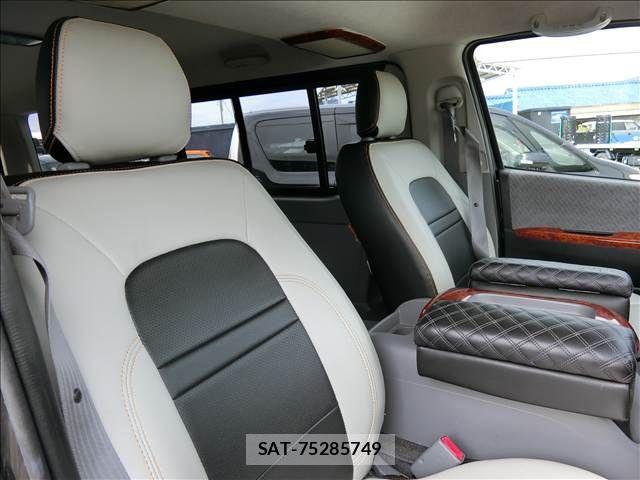 Toyota HIACE VAN 2008-08 7330741-13