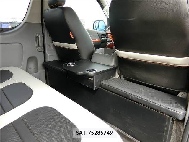 Toyota HIACE VAN 2008-08 7330741-17