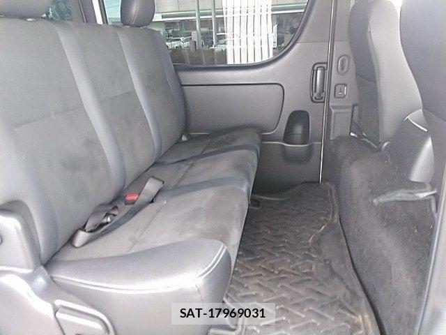Toyota HIACE VAN 2021-02 7330720-3