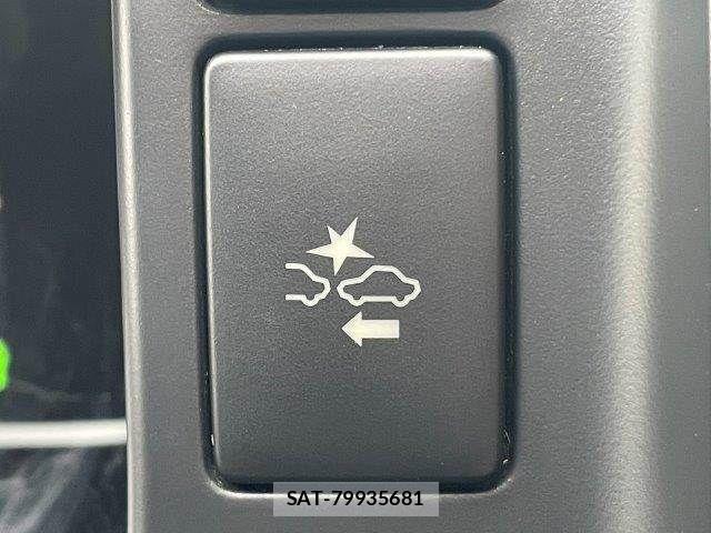 Toyota HIACE VAN 2022-08 7330724-10