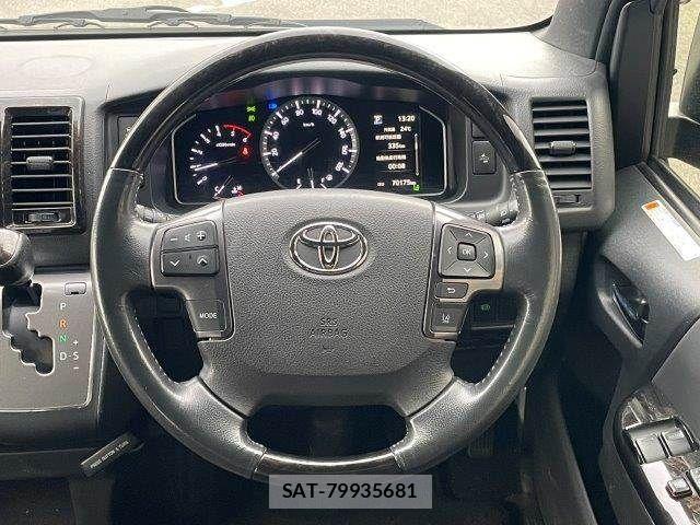 Toyota HIACE VAN 2022-08 7330724-18