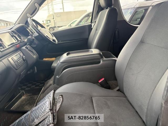 Toyota HIACE VAN 2015-10 7330738-14