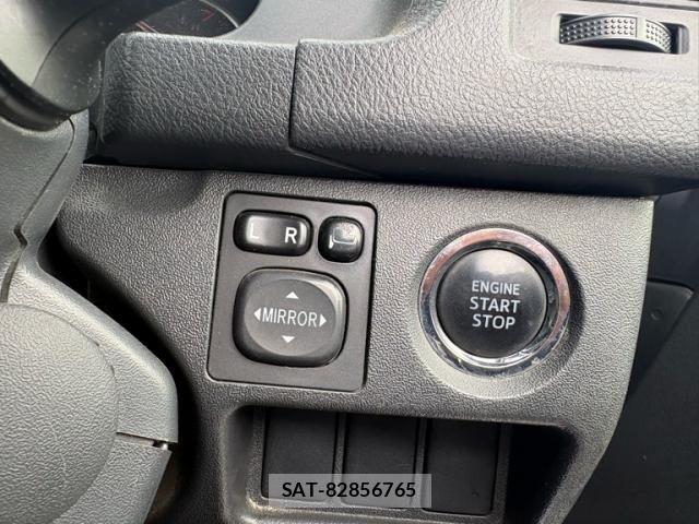Toyota HIACE VAN 2015-10 7330738-19