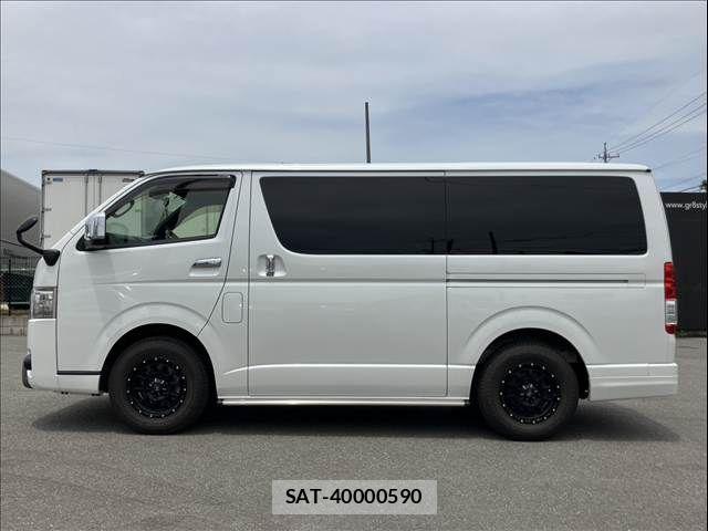 Toyota HIACE VAN 2021-08 7330718-13