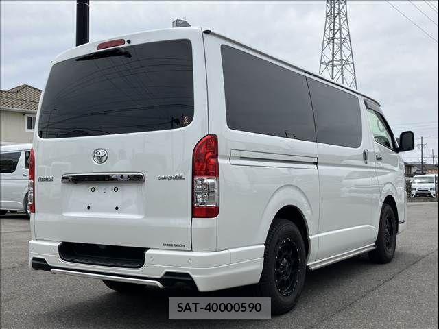 Toyota HIACE VAN 2021-08 7330718-14