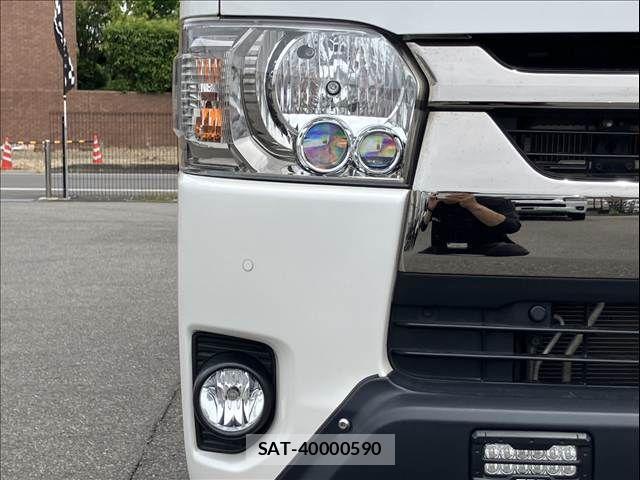 Toyota HIACE VAN 2021-08 7330718-8