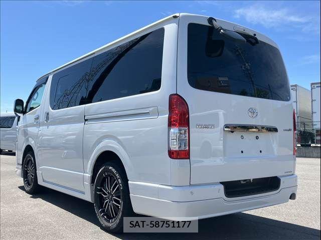 Toyota HIACE VAN 2023-06 7330716-15