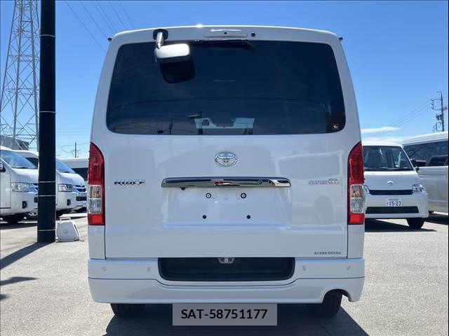 Toyota HIACE VAN 2023-06 7330716-2