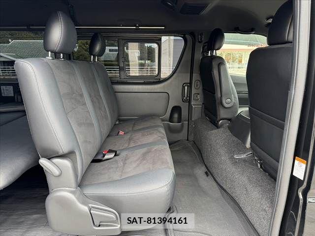 Toyota HIACE VAN 2019-09 7330719-17