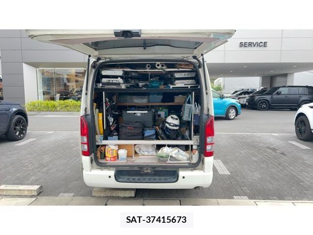 Toyota HIACE VAN 2005-09 7330747-23