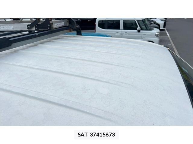 Toyota HIACE VAN 2005-09 7330747-25