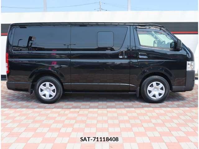 Toyota HIACE VAN 2022-09 7330728-4