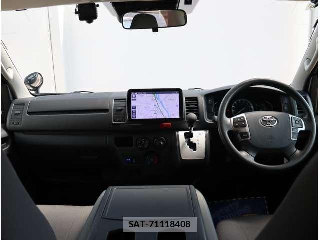 Toyota HIACE VAN 2022-09 7330728-6