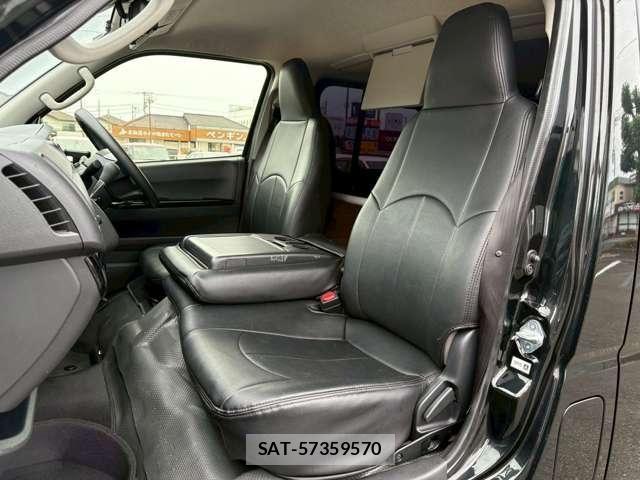 Toyota HIACE VAN 2020-10 7330726-10
