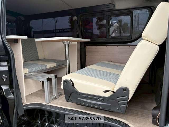 Toyota HIACE VAN 2020-10 7330726-13
