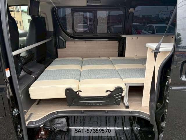 Toyota HIACE VAN 2020-10 7330726-14