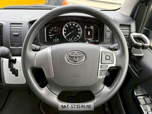 Toyota HIACE VAN 2020-10 7330726-24