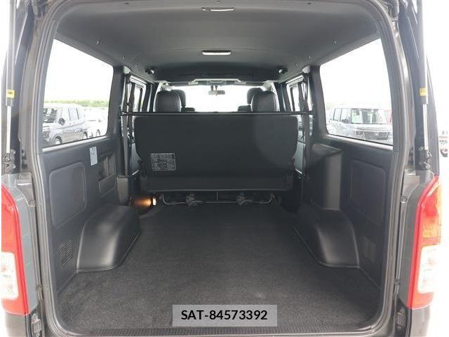 Toyota HIACE VAN 2021-01 7332719-17