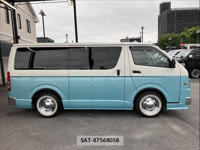 Toyota HIACE VAN 2021-04 7330717-12