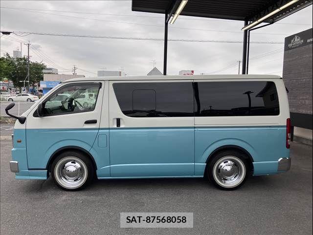 Toyota HIACE VAN 2021-04 7330717-13
