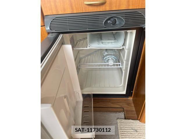 Toyota HIACE VAN 2007-08 7330729-10