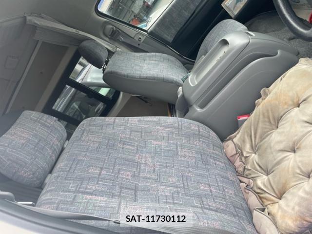 Toyota HIACE VAN 2007-08 7330729-19