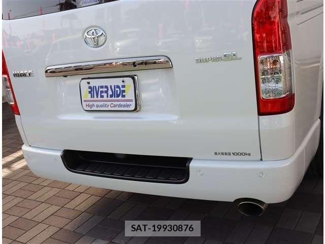 Toyota HIACE VAN 2023-05 7330712-25