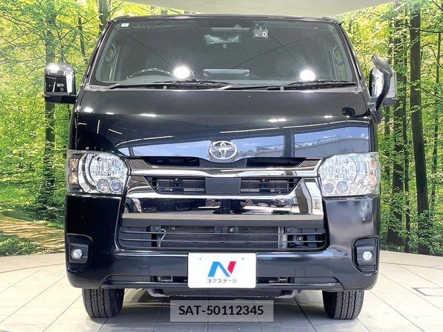 Toyota HIACE VAN 2024-04 7330711-13