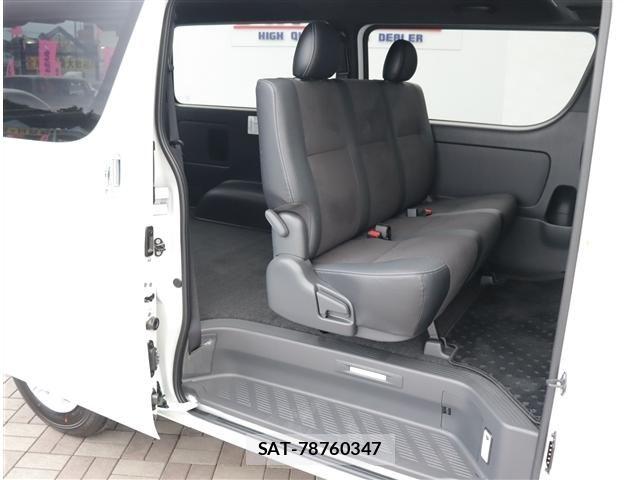 Toyota HIACE VAN 2026-04 7330699-15