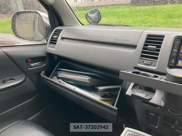 Toyota HIACE VAN 2008-08 7330744-22