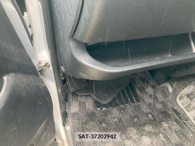 Toyota HIACE VAN 2008-08 7330744-27