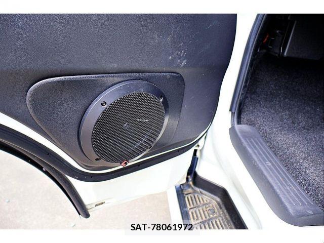 Toyota HIACE VAN 2018-01 7330706-5