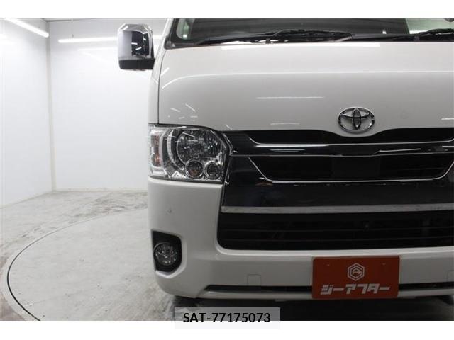 Toyota HIACE VAN 2020-12 7330732-10