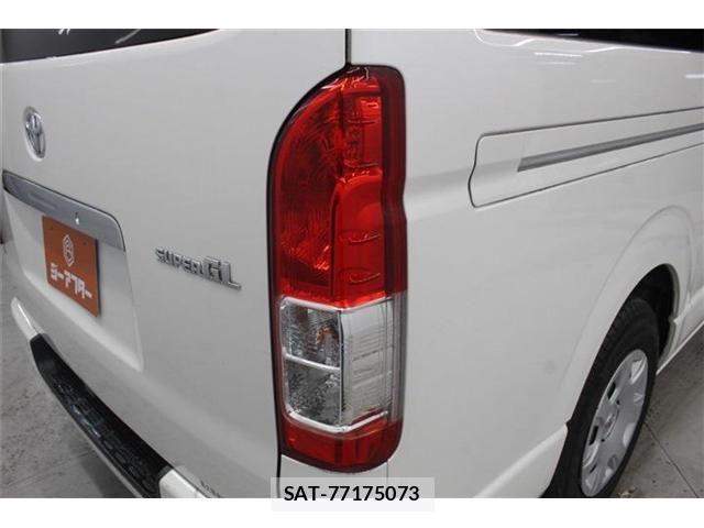 Toyota HIACE VAN 2020-12 7330732-18
