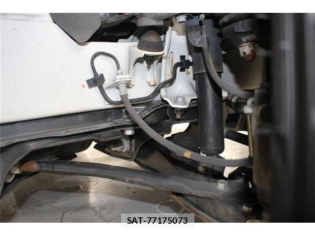 Toyota HIACE VAN 2020-12 7330732-19