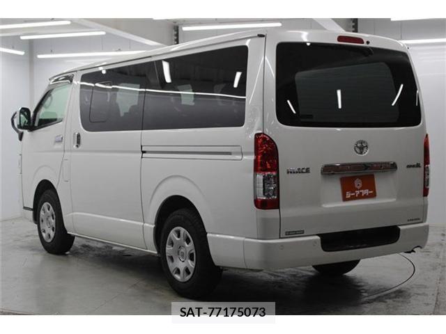 Toyota HIACE VAN 2020-12 7330732-6