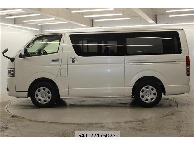 Toyota HIACE VAN 2020-12 7330732-7