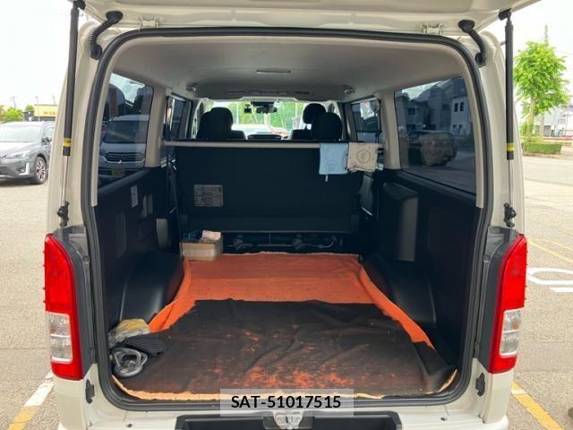 Toyota HIACE VAN 2020-11 7330727-11