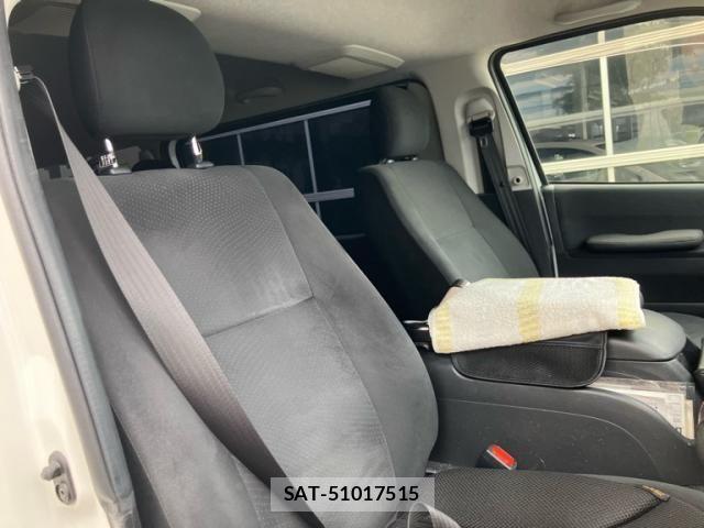 Toyota HIACE VAN 2020-11 7330727-23