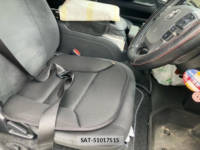 Toyota HIACE VAN 2020-11 7330727-24